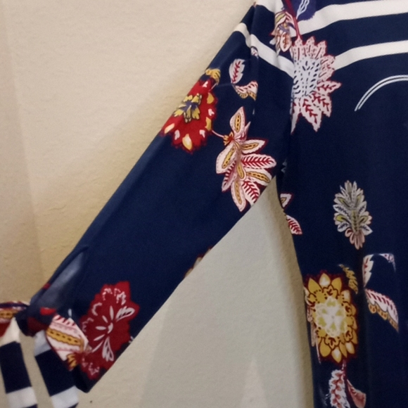 DG2 by Diane Gilman Striped Floral Top - Picture 6 of 15